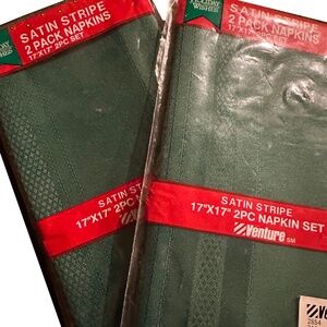 Vintage Cloth Napkins- 2 Packs of 2 Napkins